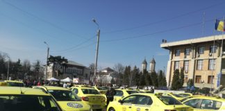 Taximetriști din Iași înșelați prin Metoda Accidentul. Cum procedează escrocii taximetristi Iasi