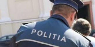 Scandal, în Iaşi! Şi-a scos organul din pantaloni de faţă cu vecina! (EXCLUSIV) Politist