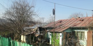 Caz socant in Iasi. Bunicii au baut pana au murit, tata in coma, copii inchisi intr-o debara