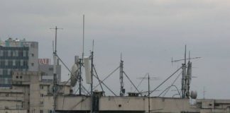Cancer de la antenele GSM de pe bloc? O ieseanca a deschis proces