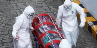 O bolnava cu Covid 19 a facut stop cardo-respirator in ambulanta care o aducea la Iasi