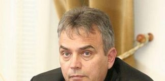 Zgârie-brânză! Un director platit regește s-a înțepat fraudulos la țeava vecinilor Eugen Ticau