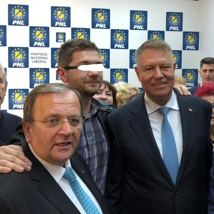 Flutur si Iohannis