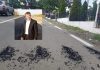 Culmea prostiei!  In comuna Averesti oamenii primarului au distrus singurul drum asfaltat Taragan si drumul stricat din Averesti