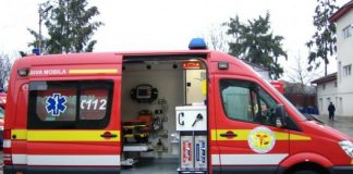 Un copil de un an a cazut de la etaj