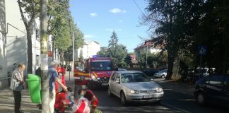 Femeie lovita pe trecerea de pietoni in fata reprezentantei EON femeie lovita pe trecerea de pietoni strada Sfantu Petru Movila