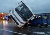 Update. Accident cu 6 victime la Letcani, trei morti. Autobuz lovit de un TIR