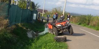 Accident de scuter la Deleni, victime: o femeie si un copil. Foto accident scuter Deleni