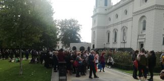 Update! La loc comanda! Pelerinii nu au voie in oras, amenzi pentru autocarele care aduc credinciosi aglomeratie Sfanta Parascheva