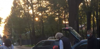 Motociclist doborat de o masina in Copou. Video