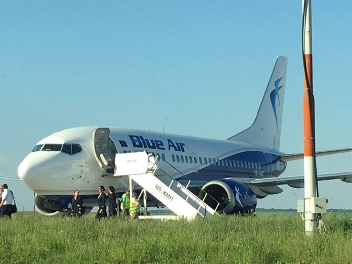 avion Blue Air la Iasi