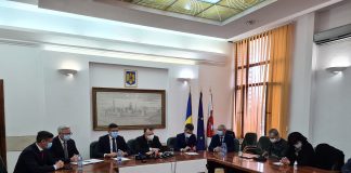 Astazi s-au dat primele semnături pentru noul Institut de Boli Cardiovasculare de la Iași. Va fi la Miroslava semnare protocol Institut de Boli Cardiovasculare-3
