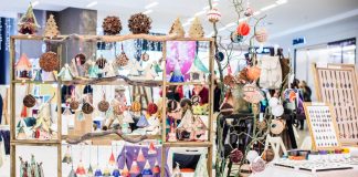 Alege cadouri create de artiști locali sau obiecte de colecție de la Palas