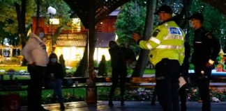 Polițist condamnat să plătească amenda unor petrecăreți pe care i-a sancționat ilegal politist amenda petrecere