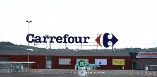 Managerul Carrefour care a furat cu camionul din magazin a fost condamnat la inchisoare Carrefour Era