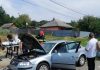 Accident! Un șofer a adormit la volan și a intrat într-un cap de pod accident Schitu Duca masina cap de pod2