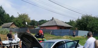 Accident! Un șofer a adormit la volan și a intrat într-un cap de pod accident Schitu Duca masina cap de pod2