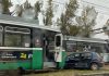Masina făcută zob de un tramvai pe Calea Chișinăului. Șoferul are 80 de ani accident Calea Chisinaului