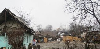 Cutremurător! Un bebeluș de 5 luni a murit sufocat langă părinți care nu se mai trezeau din beție