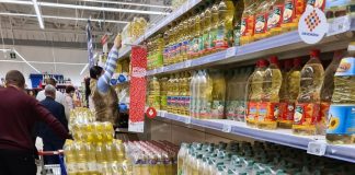 Criza alimentară din supermarketuri o minciună. Agricultorii ieșeni combat zvonul isteria crizei alimentare cumparaturi