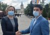 „Eroul” A8 a prins gustul ciolanului. Covăsnianu (USR) cumpărat de PNL-PSD cu un post de consilier Adrian Covasnianu si Cosette Chichirau