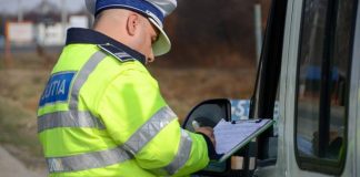 Ea este femeia care i-a surprins pe poliţiştii ieşeni! După ce a fost trasă pe dreapta, ea a recunoscut totul! (EXCLUSIV) politist in misiune