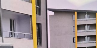 Blocul care stă să se răstoarne a prins viteză către o râpă. Clienții vor banii înapoi miscare bloc Globalstroinvest