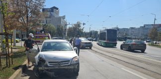 Accident in Podu Ros. Un sofer a fost dus la spital