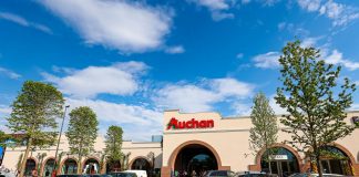 Dezastru la cel mai nou Auchan din Iași, OPC a distrus carnea scoasă la vânzare. ‘’Era expusă la bacterii’’ Auchan - Miroslava