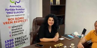 Decizie-şoc a procurorilor ieşeni! Lăcrămioara Ursu, trimisă din nou în judecată de anchetatori! FOTO Lacramioara Ursu la birou