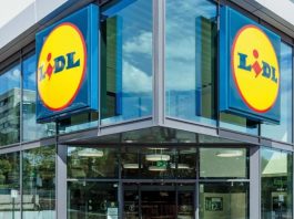 Faţada unui magazin Lidl