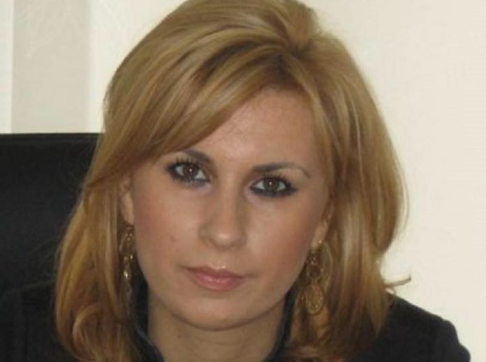 Avocata Sandra Gradinaru