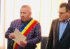 Fonduri de 6,5 milioane euro pentru înființarea rețelei de gaze naturale în comuna Lungani Virgil Corobuta si viceprimarul Tarziu