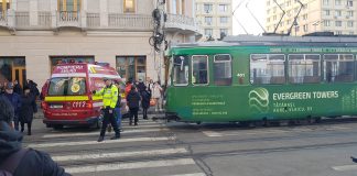 Accident de tramvai în Piața Unirii. Victima nici n-a apucat să coboare accident tramvai in Piata Unirii