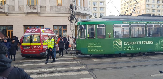 accident tramvai in Piata Unirii