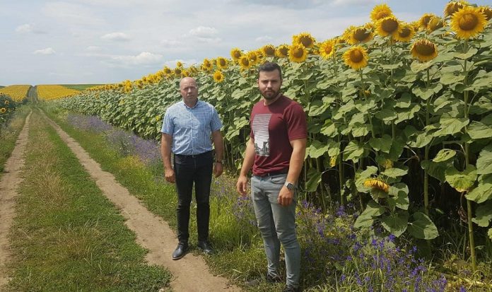 Dumitru Tanasa primar Belcesti si fiul sau Florin