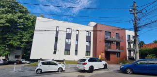 Un bloc ilegal le-a furat unor locuitori din Copou lumina și intimitatea. Judecătorii spun ca e ‘’Ok’’ bloc Bolobita - strada Octav Botez