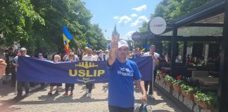 Cine este sindicalistul din spatele grevei profesorilor: Lăcustă, casă și terenuri cu bani cash Laviniu Lacusta la protest