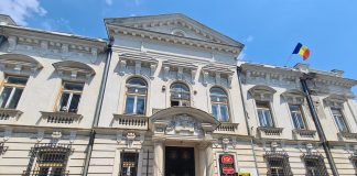 DNA a deschis dosar de mită la Poșta din Iași. Calculatorul directorului ridicat de procurori sediul Directiei Regionale de Posta Iasi