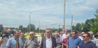 Protest masiv al taximetriștilor ieșeni. ‘’Uber și Bolt fac evaziune fiscală’’ Mircea Manolache la protestul taximetristilor