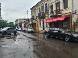 strada cu restaurante arabesti care duce spre UMF Iasi