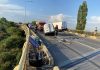Accident cumplit la Târgu Frumos. Impact violent între două autoutilitare