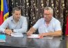Primarul din Lungani, Virgil Corobuță a semnat contractul de asfaltare a drumurilor comunale primarul Virgil Corobuta semneaza contractul