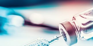 Scandal din cauza unui vaccin la Iaşi! Un bărbat a cerut daune morale de 15.000 de lei! (EXCLUSIV) Seringa vaccin