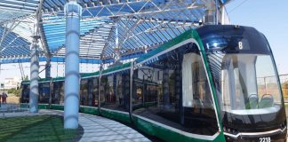 Scandal pe tramvaiele aduse la Iaşi! Polonezii şi turcii se duelează în instanţă după ultima licitaţie! (EXCLUSIV) Tramvai nou Bozankaya