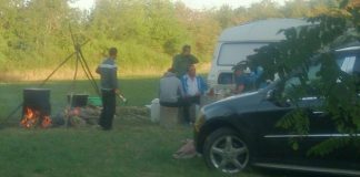 Cine sunt șmecherii care s-au împușcat duminică la vânătoare. Afaceriștii cad secerați prin păduri Cristi Hulub și membrii AV Zimbrul la vanatoare