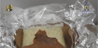 Săltat de procurorii ieşeni pentru trafic de droguri! Individul de 40 de ani a fost încătuşat! FOTO