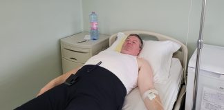 Incredibil! Un medic din Iași acuză că șeful său l-a adus la un pas de moarte.  ‘’Sunt în spital, e grav!’’ medicul Gigel Ancuța pe patul de spital