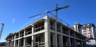 Blocul Braus din Păcurari pus sub sechestru. Creditorii își vor banii, clienții riscă o mare țeapă Braus Moara de Foc