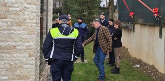 Poliția și Parchetul complici la execuția unui milionar. Războiul din Copou: faza atacurilor mafiote Dobrea arata Politiei peretele distrus de ulei incins